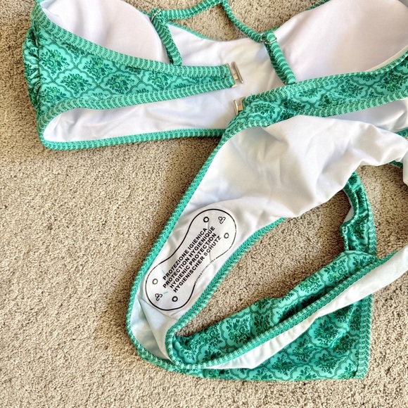 SHEIN Green & White Floral Patterned Bikini Size L NWT - Picture 6 of 7
